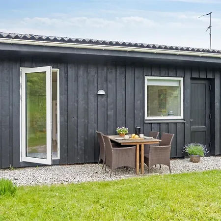 Lenaya - 1km From The Sea By Interhome *
