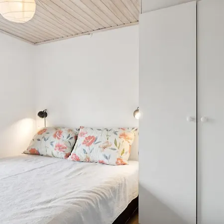 Lenaya - 1km From The Sea By Interhome *